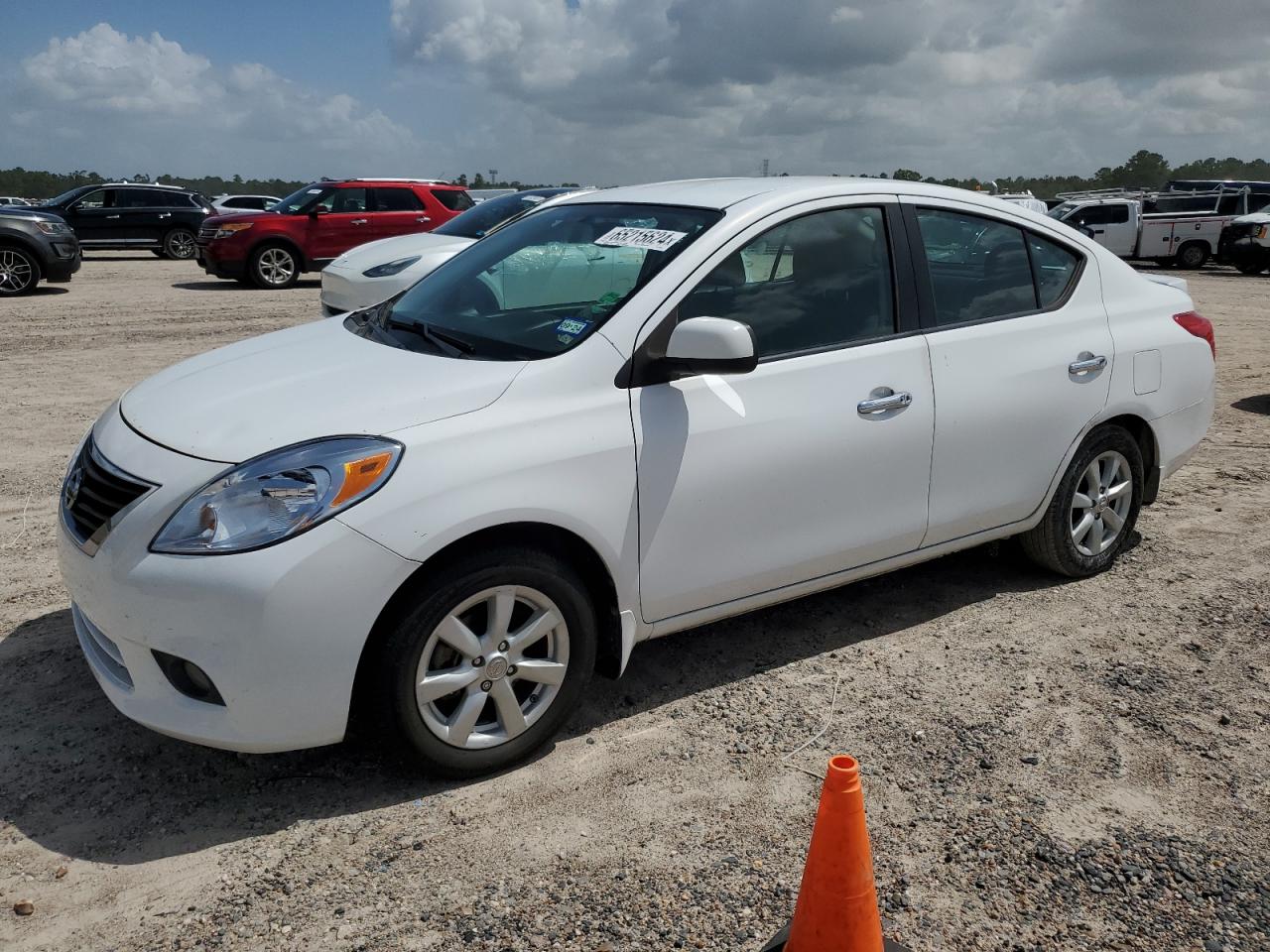 NISSAN VERSA 2013