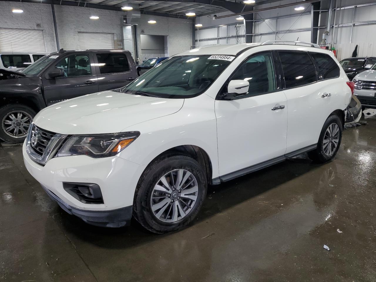 NISSAN PATHFINDER 2017
