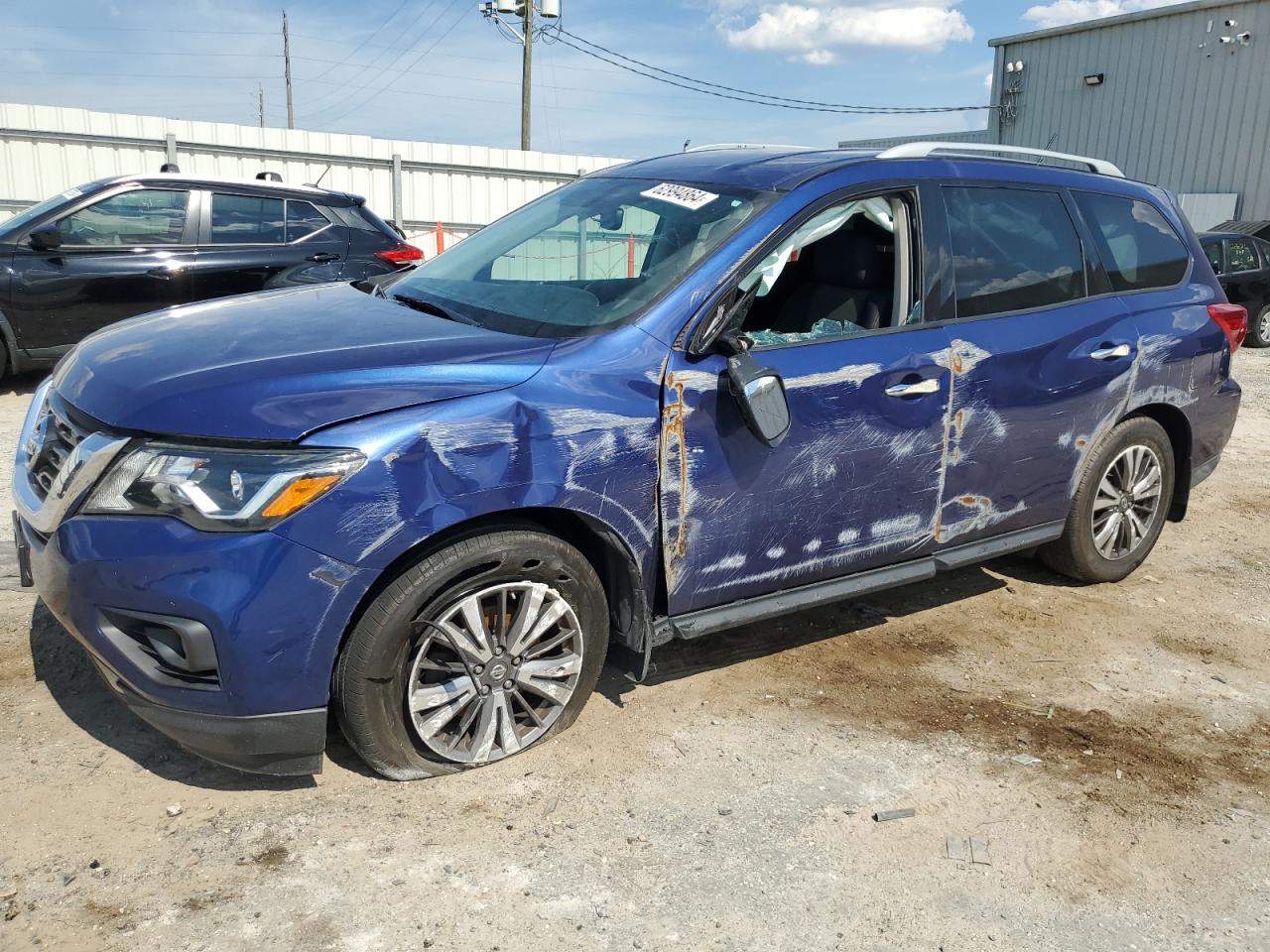 NISSAN PATHFINDER 2018