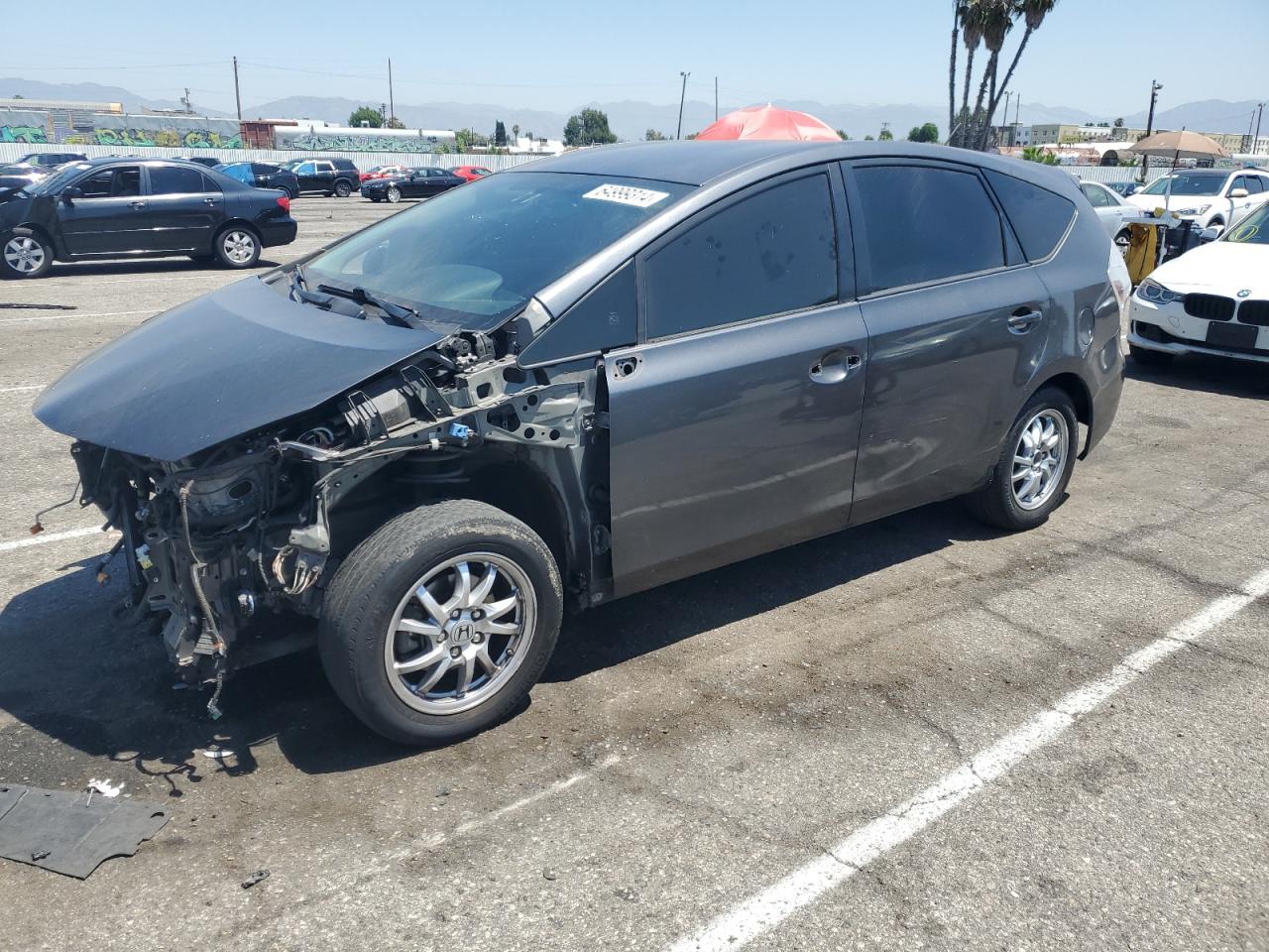 TOYOTA PRIUS V 2014
