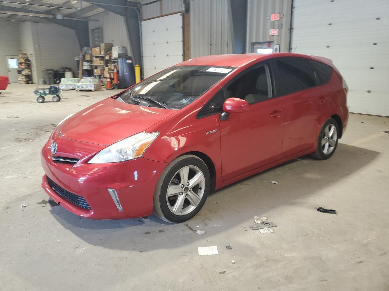 TOYOTA PRIUS V 2012