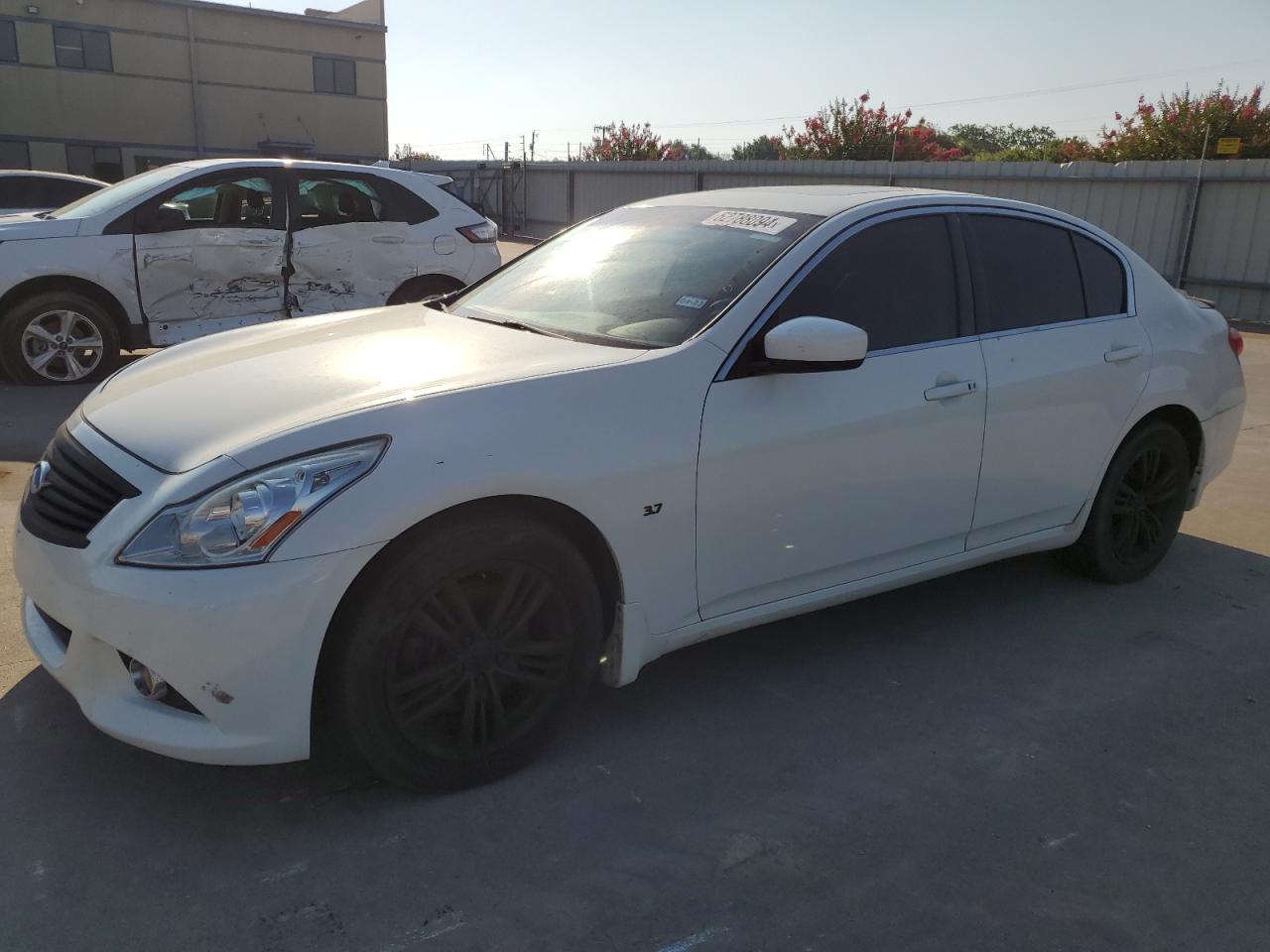 INFINITI Q40 2015
