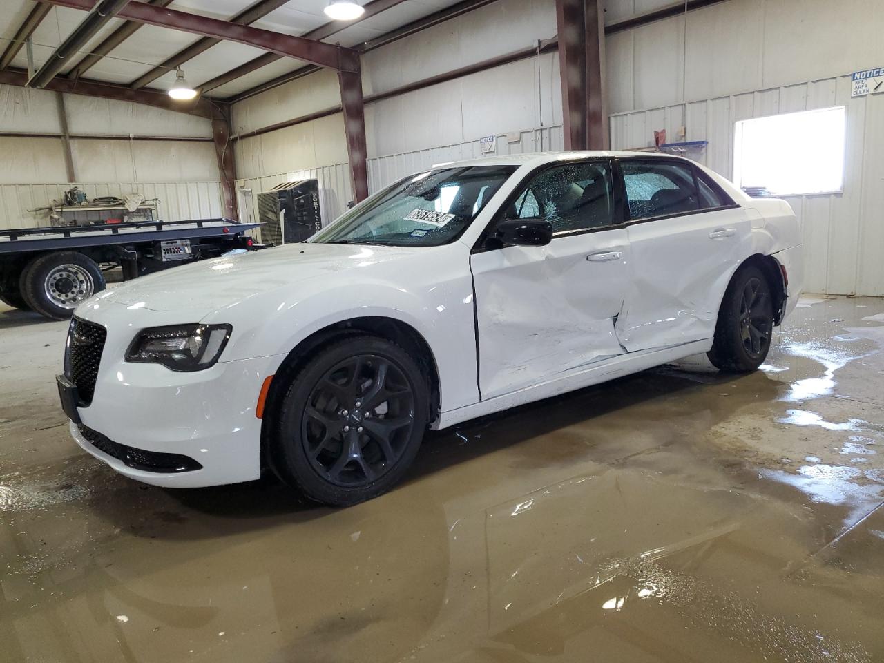 CHRYSLER 300 TOURIN 2023