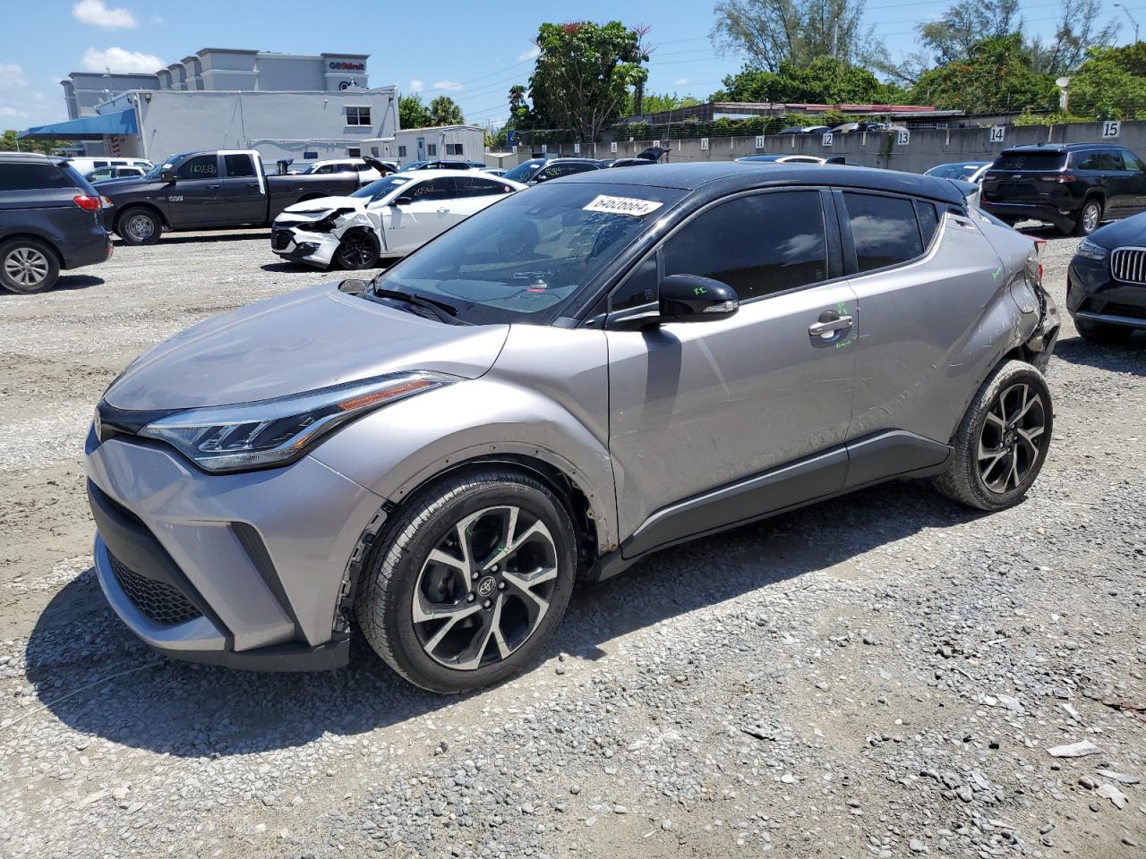 TOYOTA C-HR XLE 2020