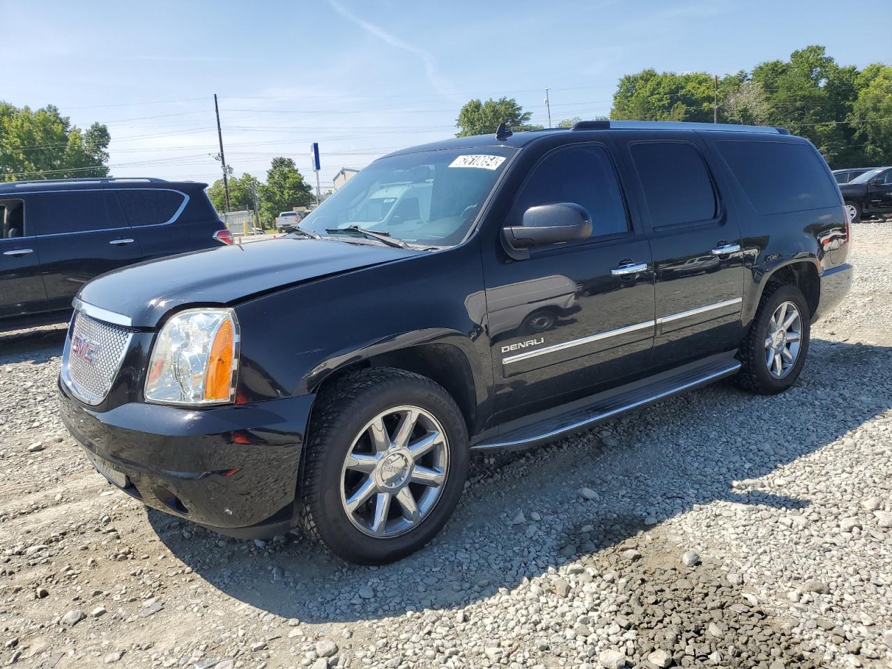 GMC YUKON XL D 2013
