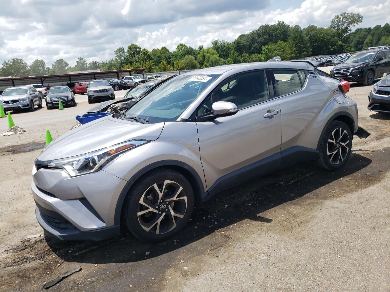 TOYOTA C-HR XLE 2019