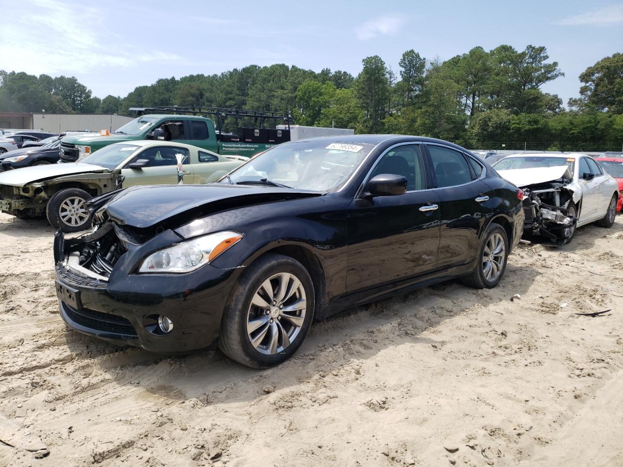 INFINITI M37 X 2013