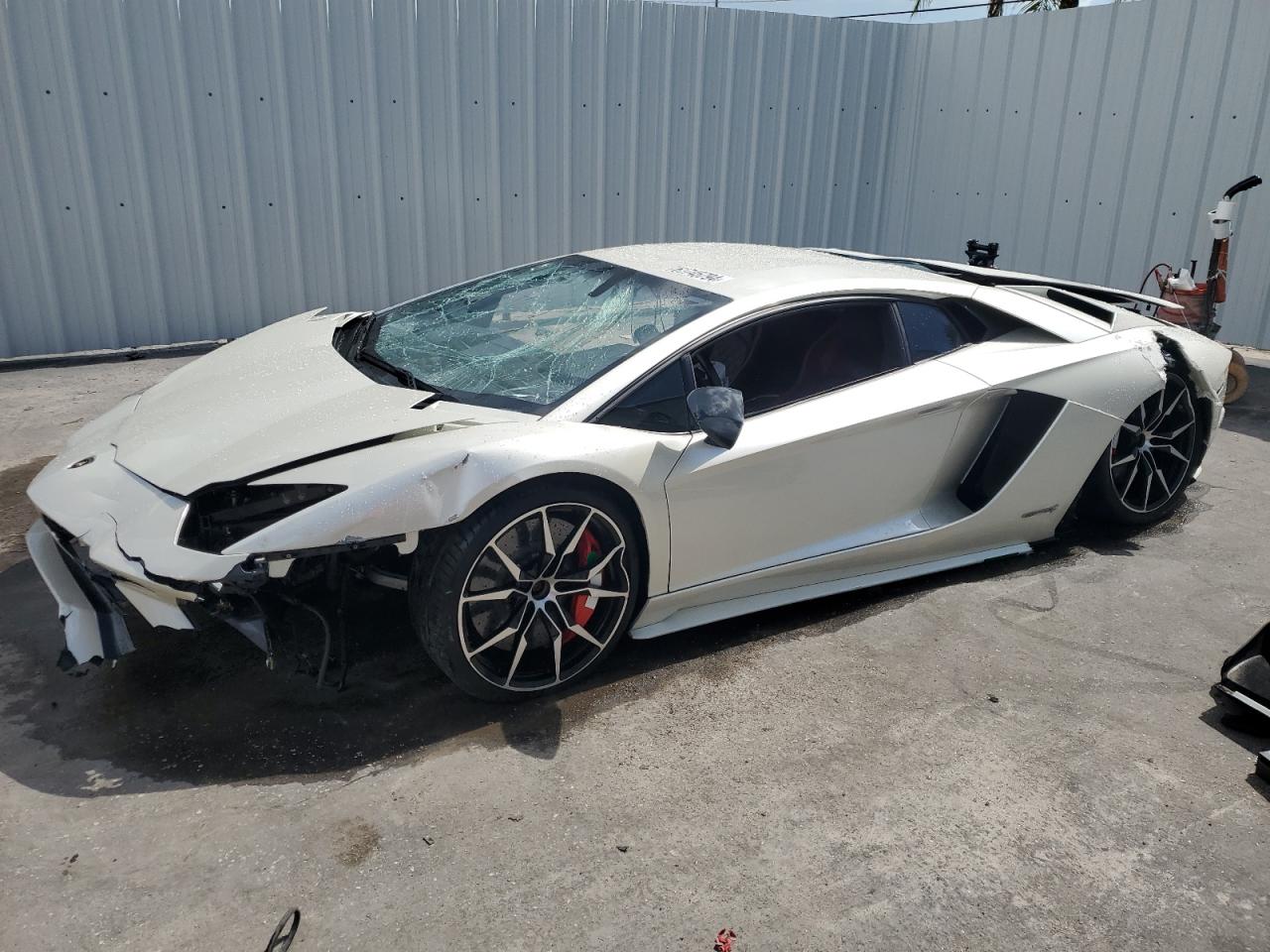 LAMBORGHINI AVENTADOR 2017