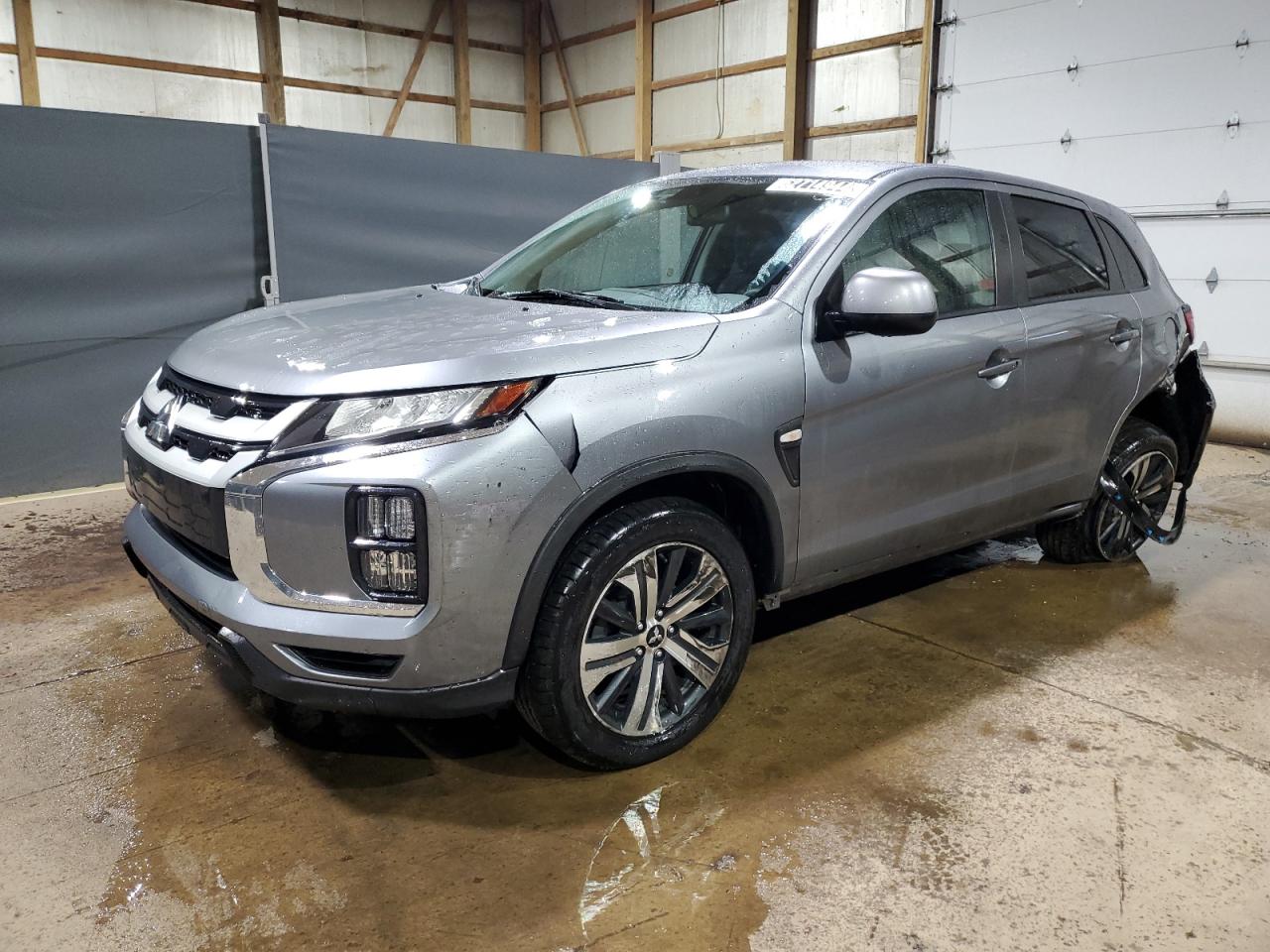 MITSUBISHI Outlander 2021