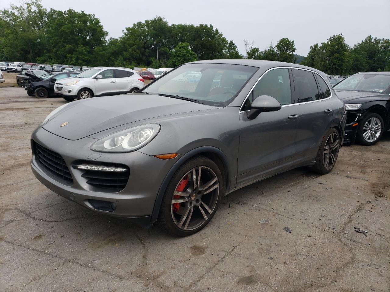 PORSCHE CAYENNE TU 2011