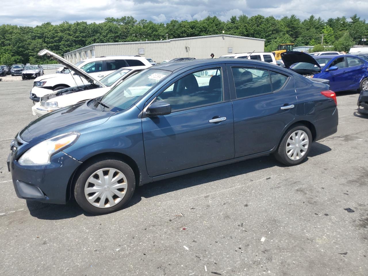 NISSAN VERSA 2015