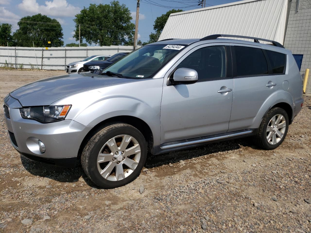 MITSUBISHI OUTLANDER 2013