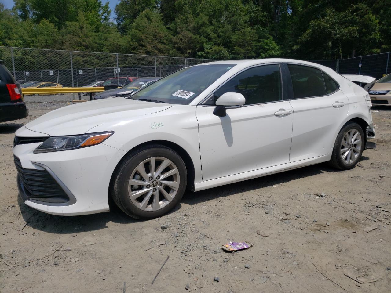 TOYOTA CAMRY LE 2021