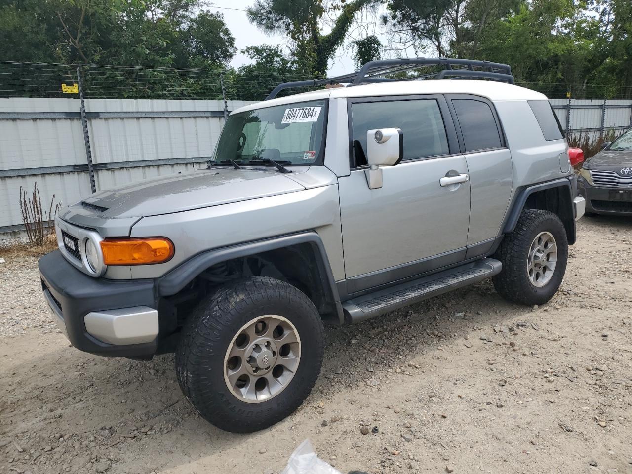TOYOTA FJ CRUISER 2011