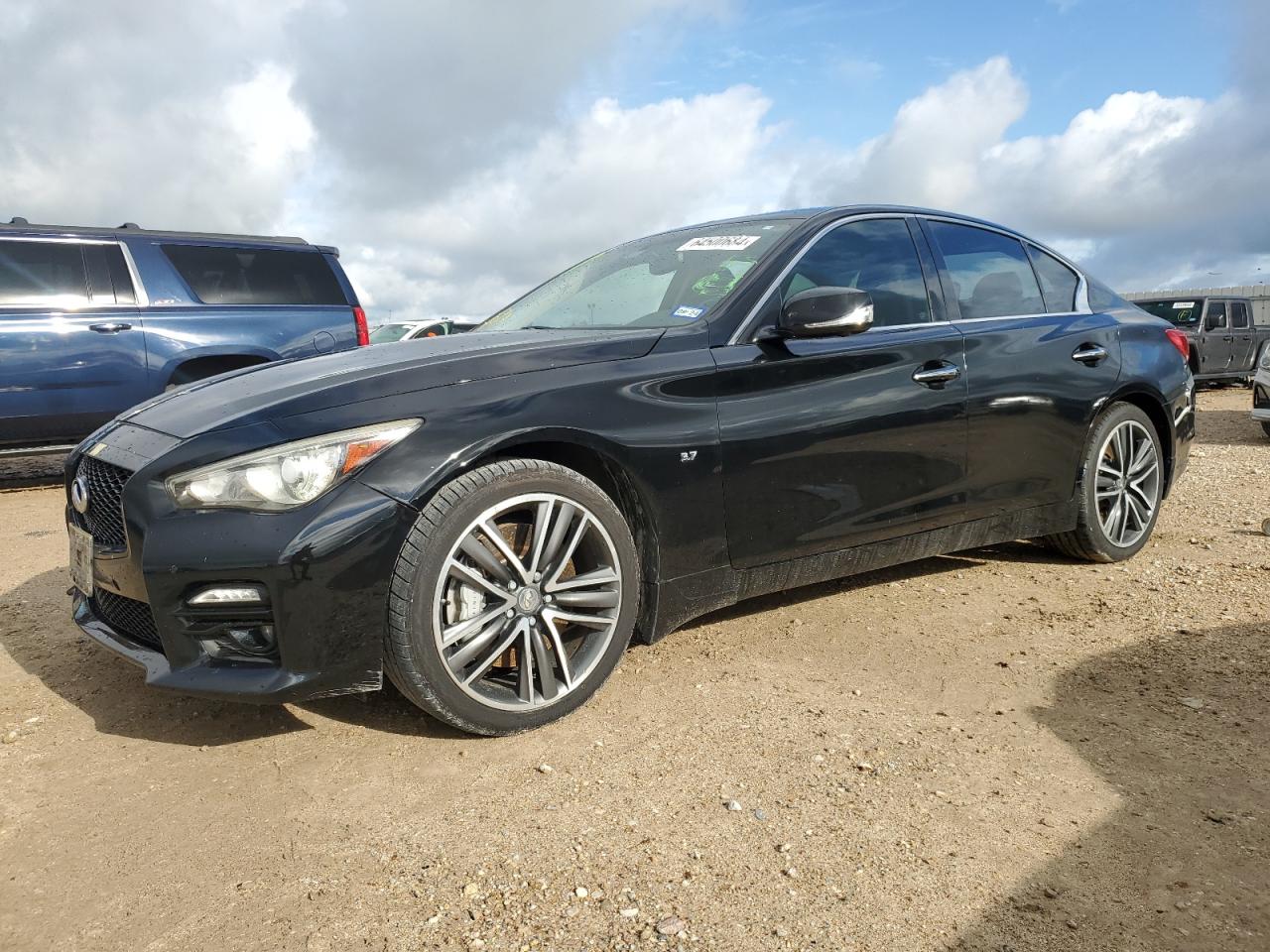 INFINITI Q50 BASE 2015