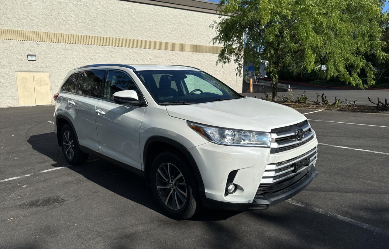TOYOTA HIGHLANDER 2019