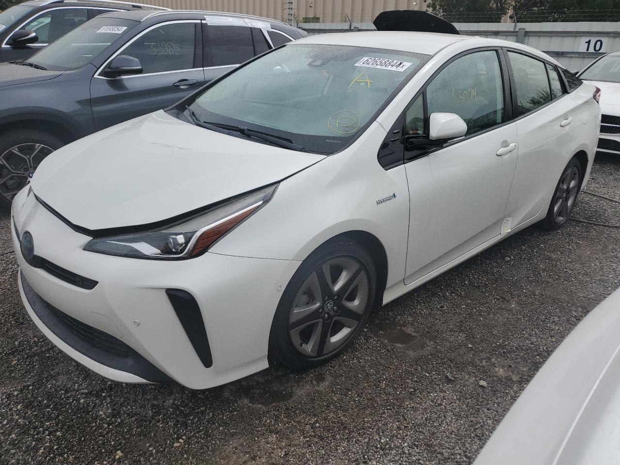 TOYOTA PRIUS 2019