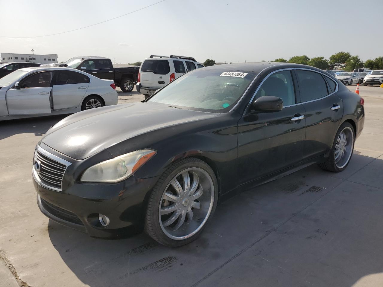 INFINITI M37 2011
