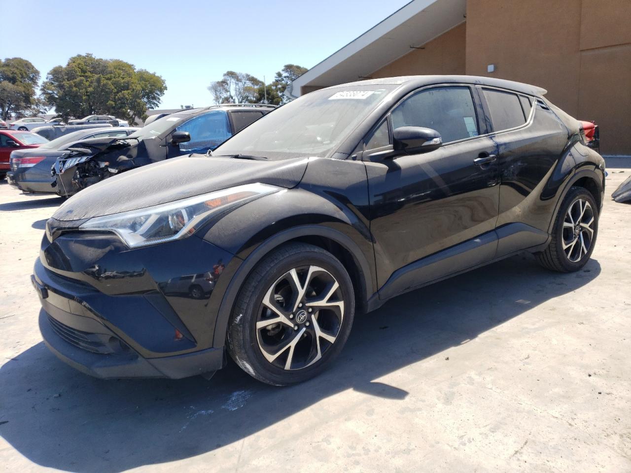 TOYOTA C-HR XLE 2018
