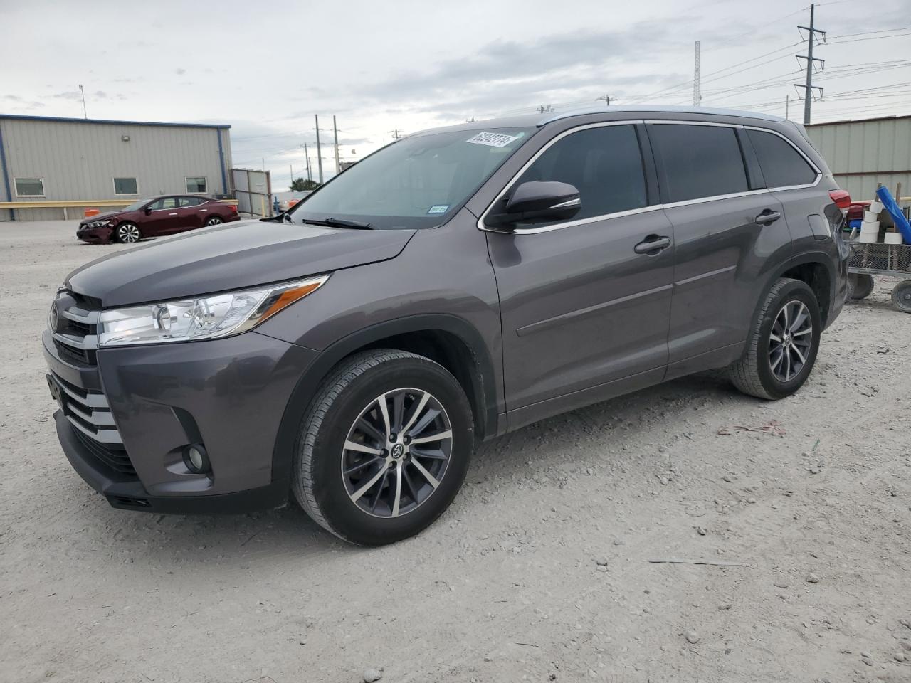 TOYOTA HIGHLANDER 2017