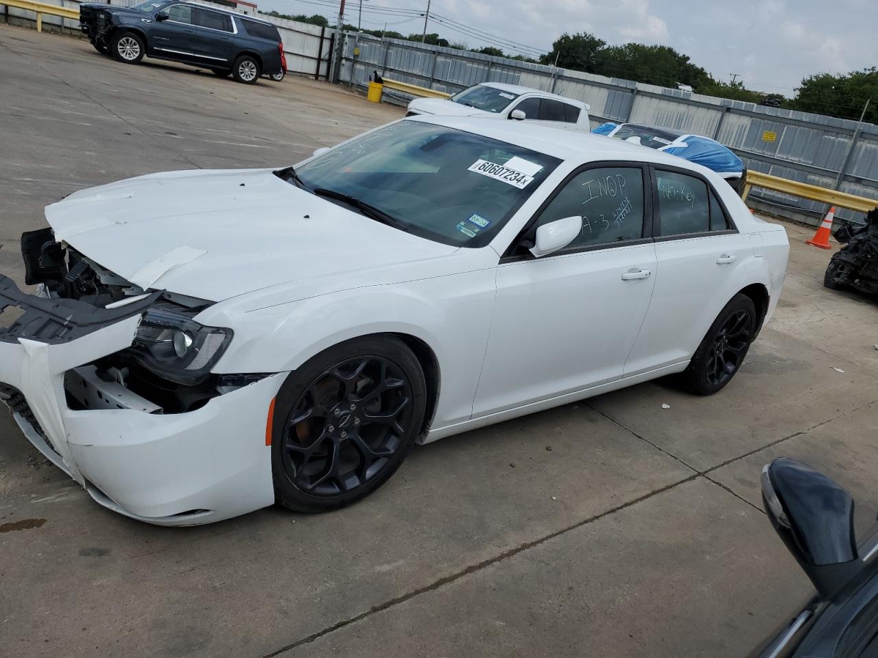 CHRYSLER 300 2020