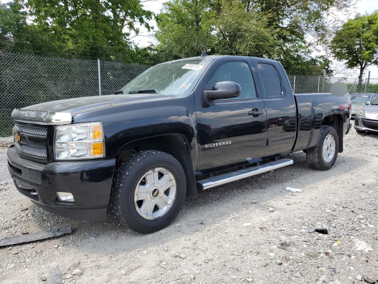 CHEVROLET SILVERADO 2011