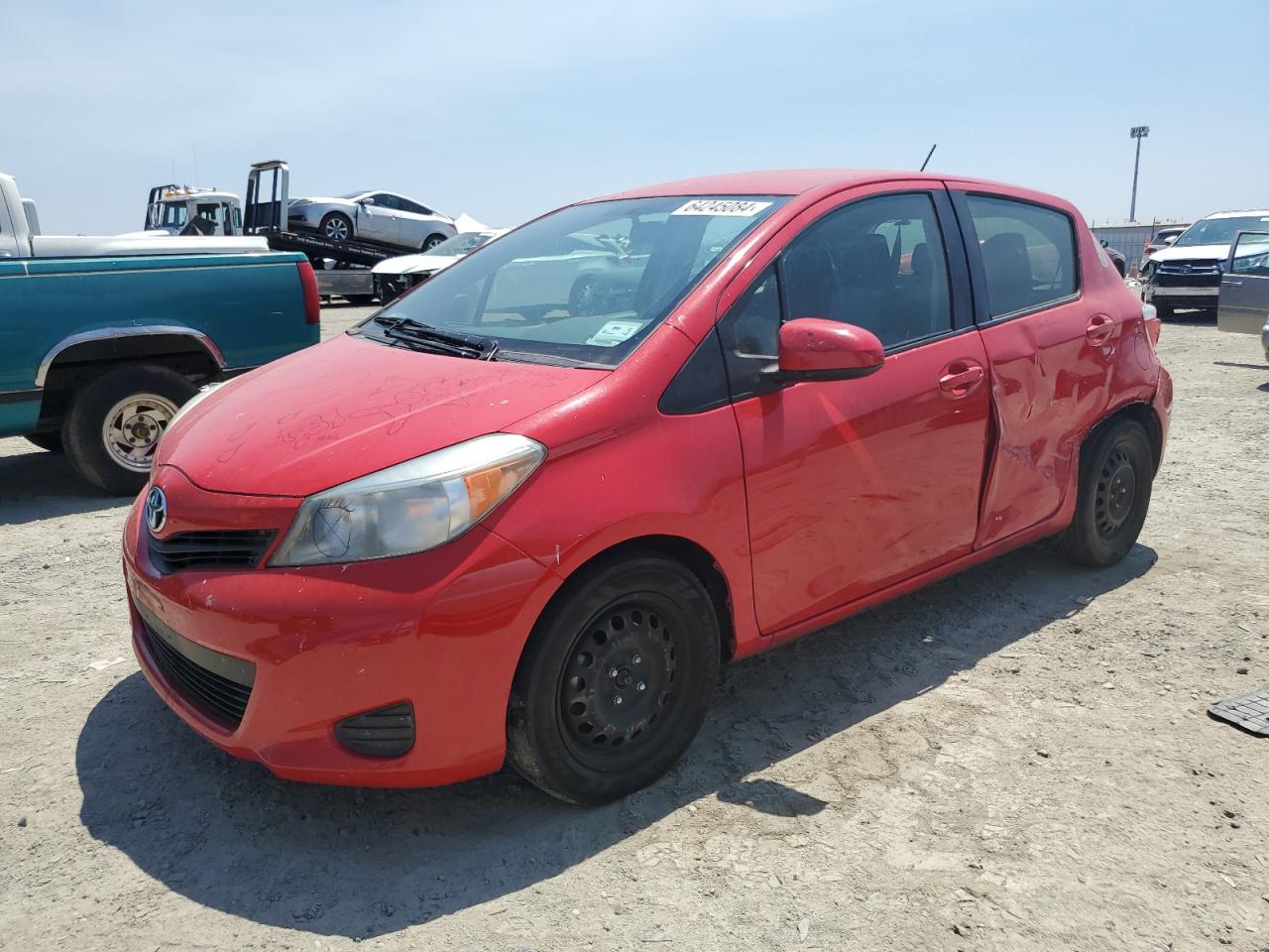 TOYOTA Yaris 2013