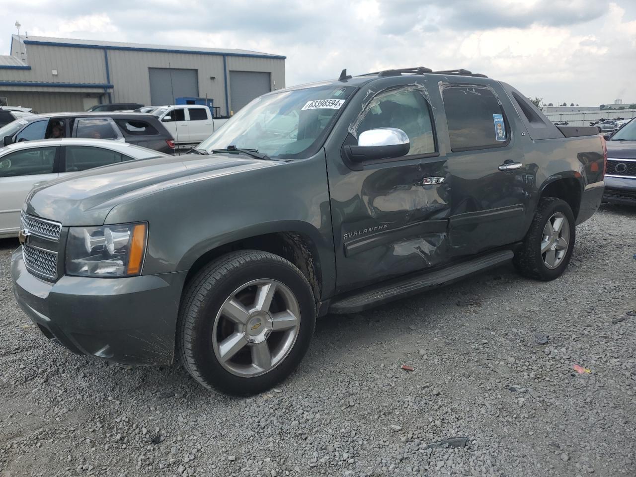 CHEVROLET AVALANCHE 2011