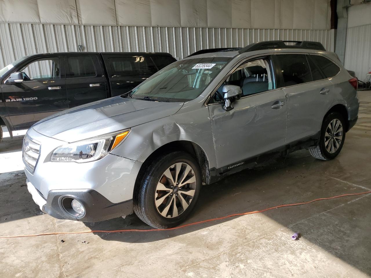 SUBARU OUTBACK 2. 2015