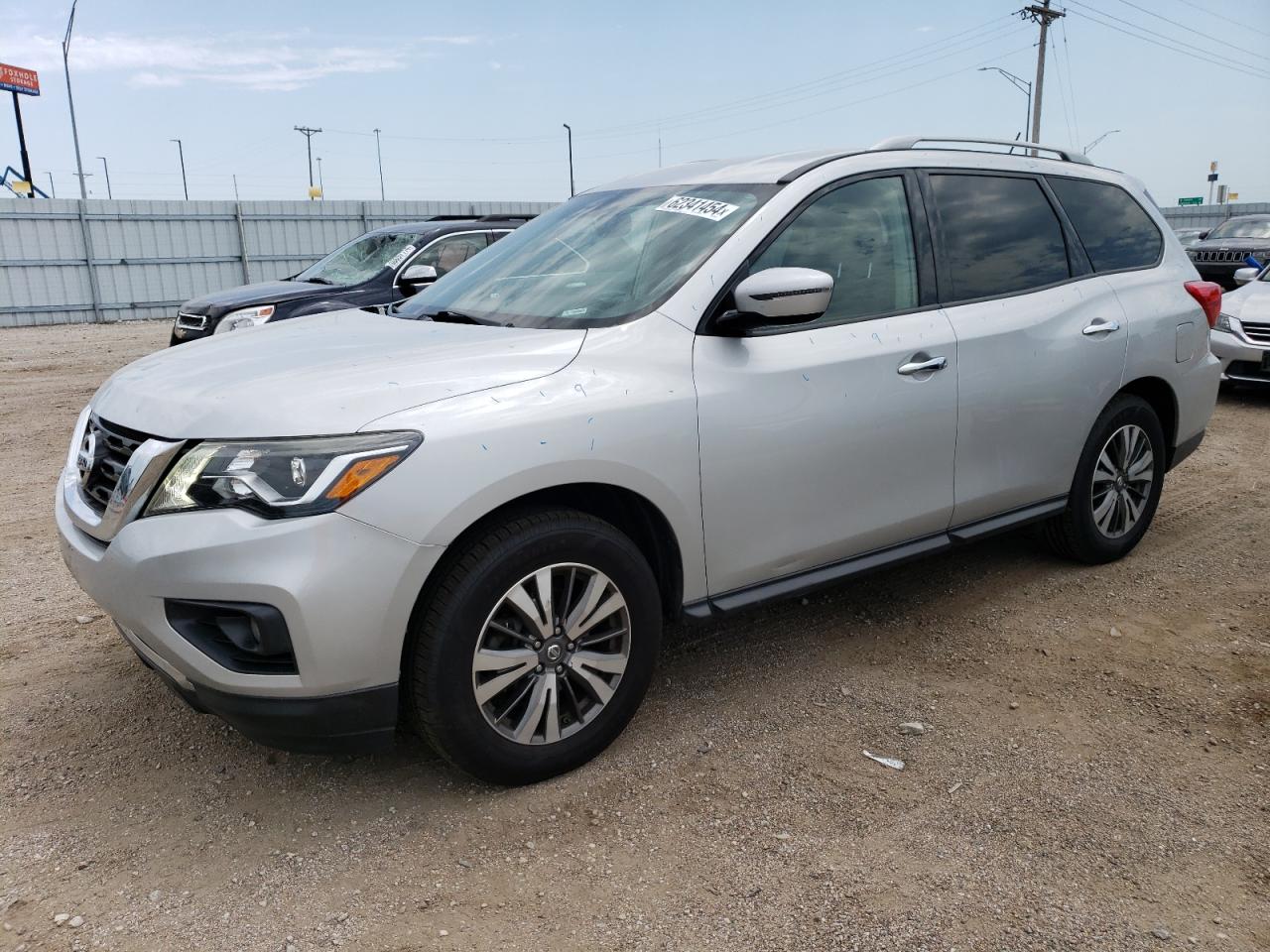 NISSAN PATHFINDER 2017