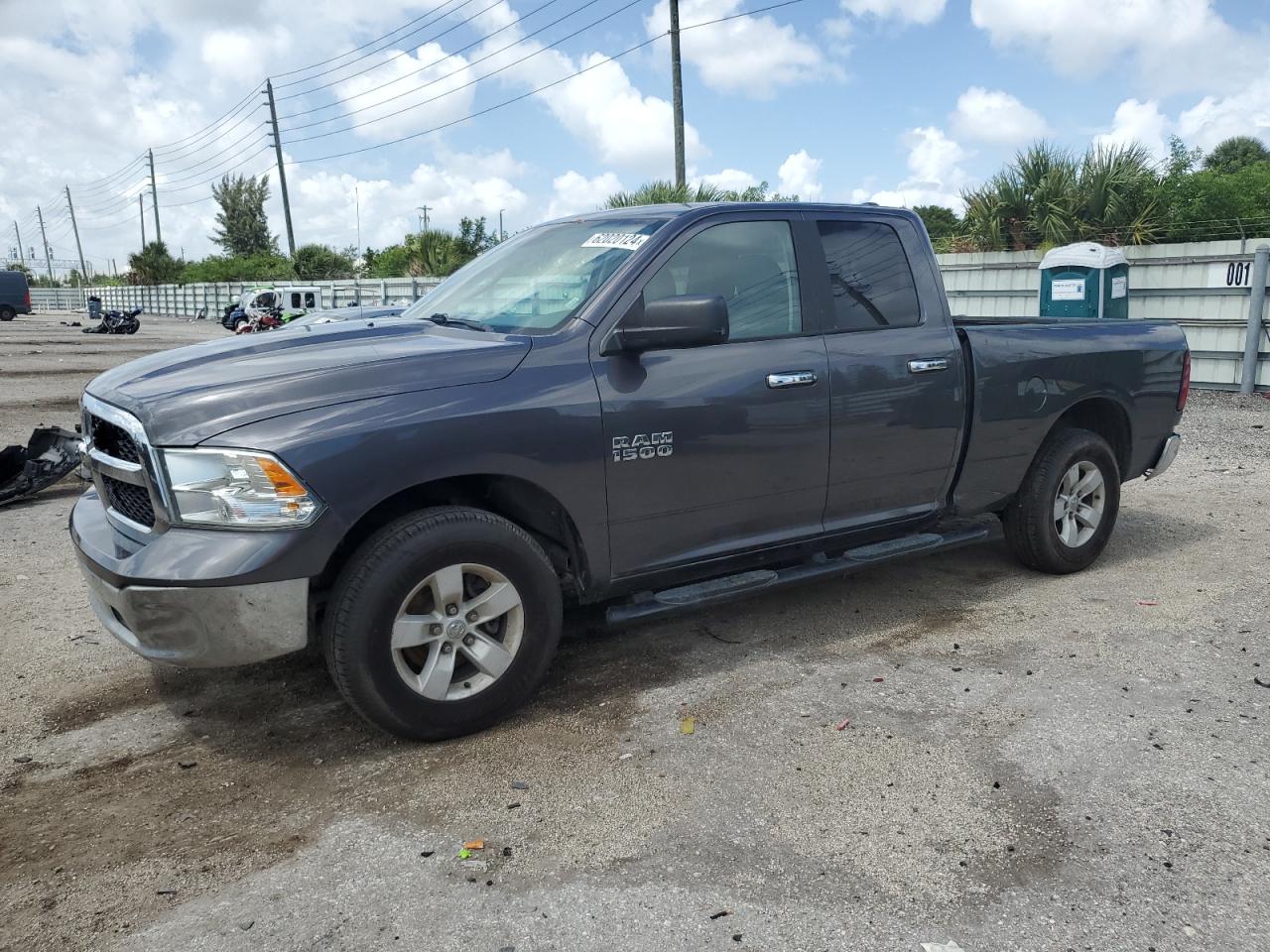 RAM 1500 SLT 2017