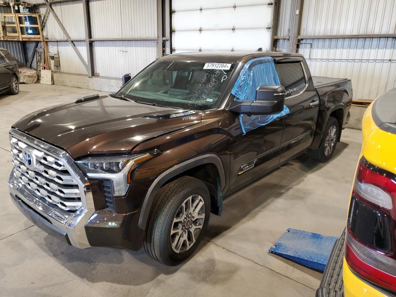 TOYOTA Tundra Cre 2024