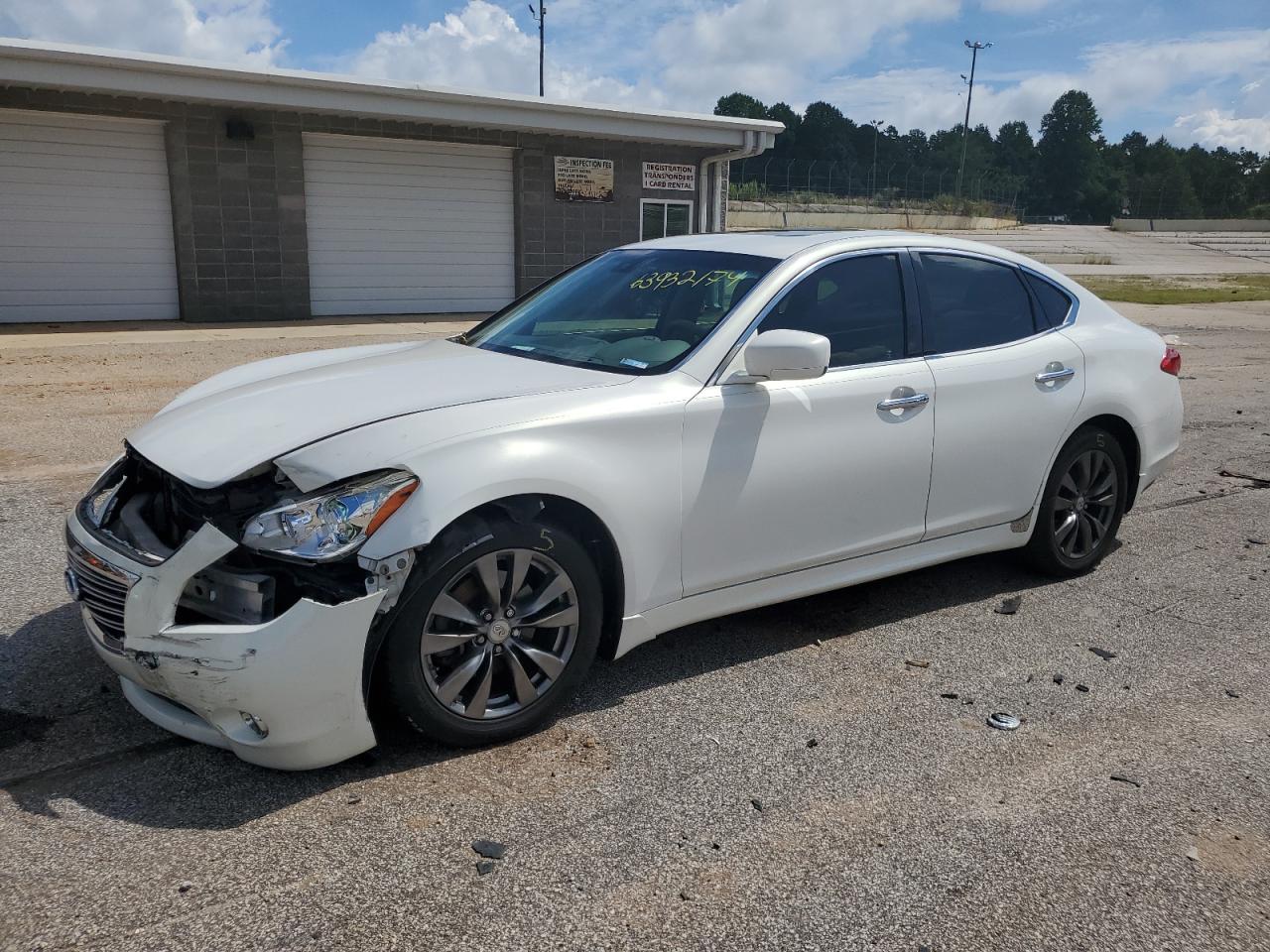 INFINITI M37 2012