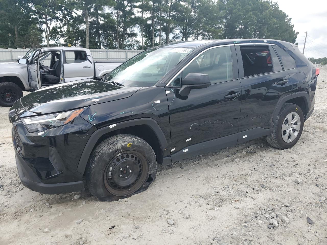 TOYOTA RAV4 LE 2023