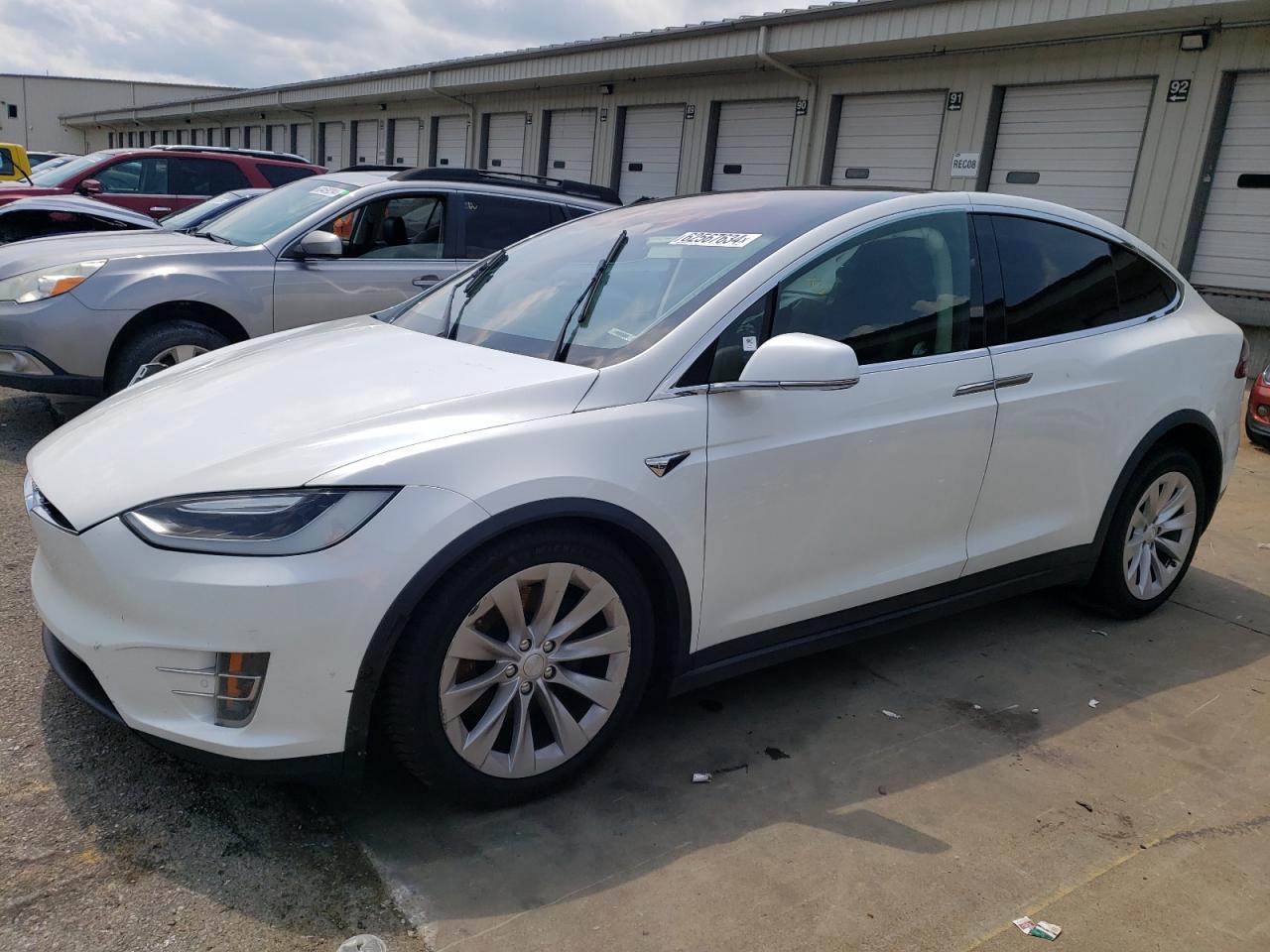 TESLA Model X 2017