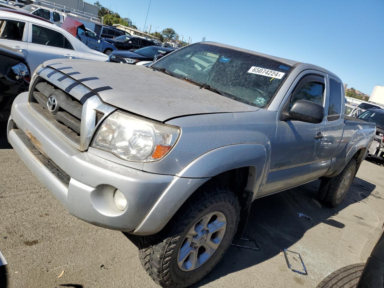 TOYOTA TACOMA ACC 2010