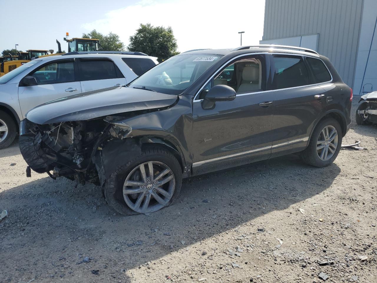 VOLKSWAGEN TOUAREG SP 2016