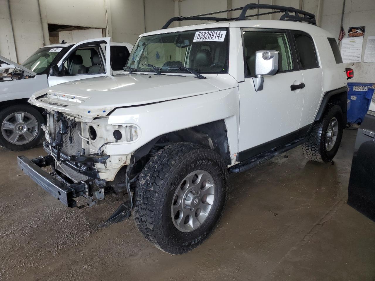 TOYOTA FJ CRUISER 2013