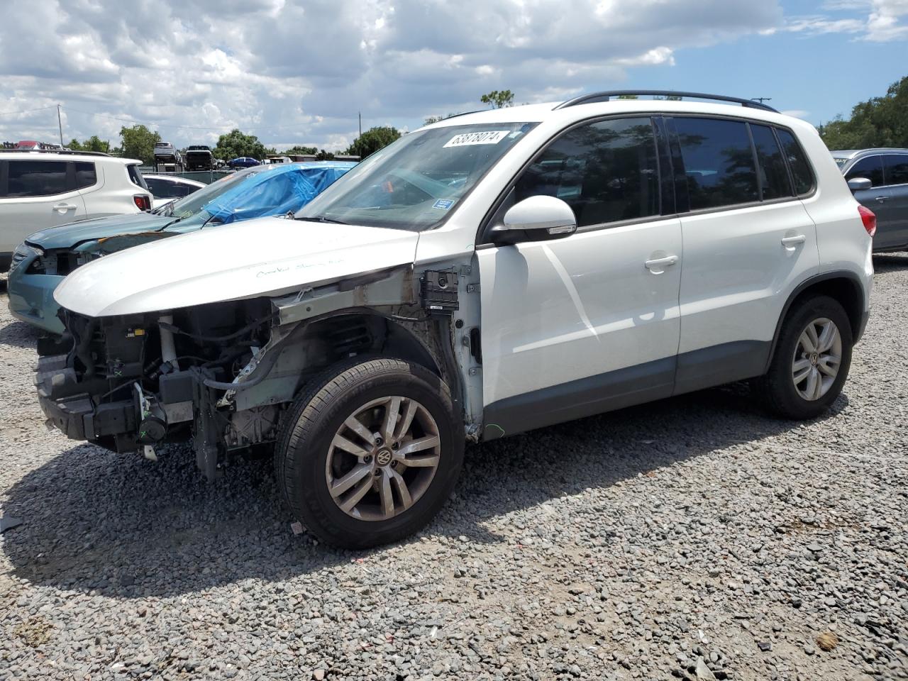 VOLKSWAGEN TIGUAN S 2016