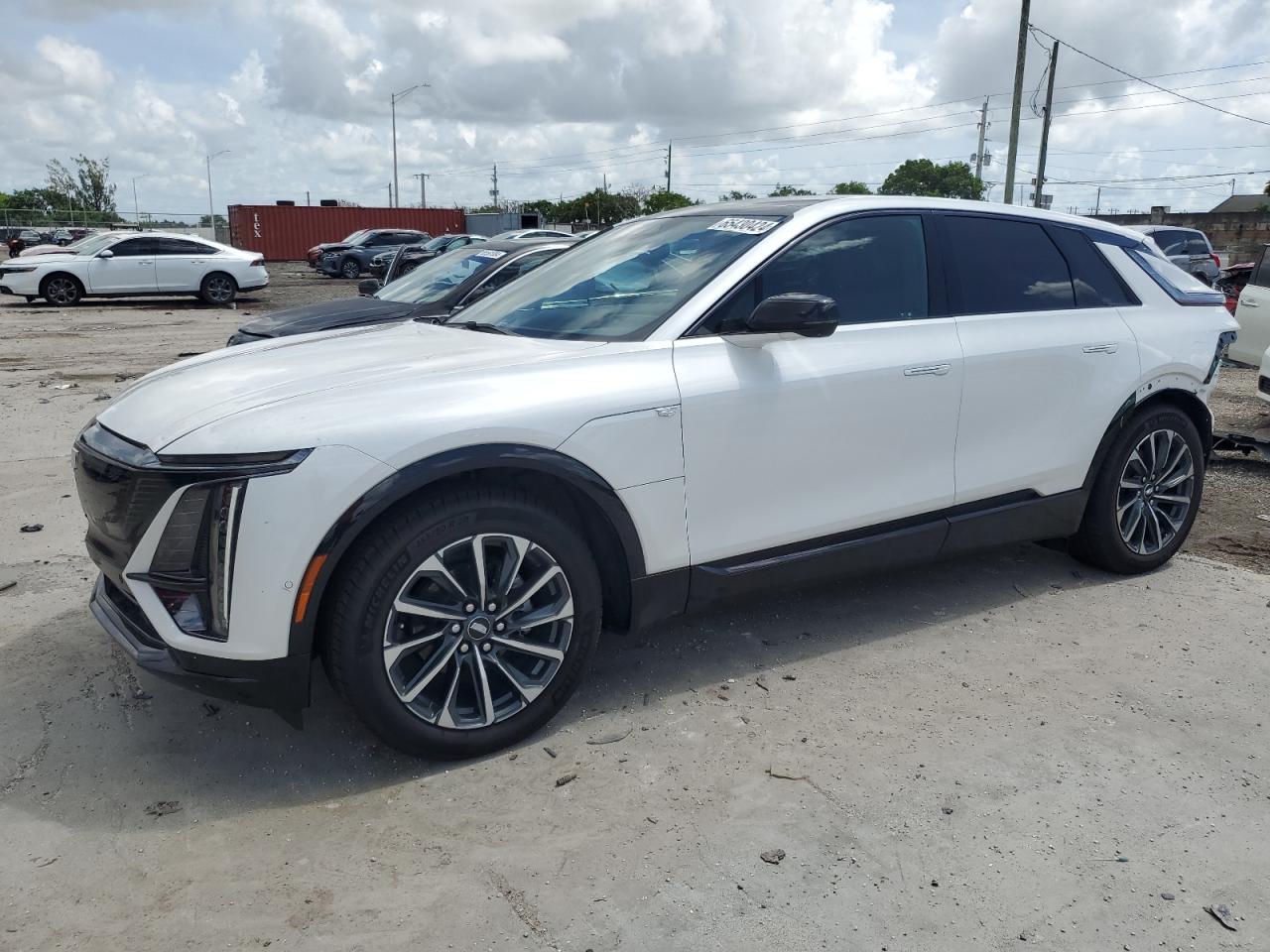 CADILLAC LYRIQ SPOR 2024
