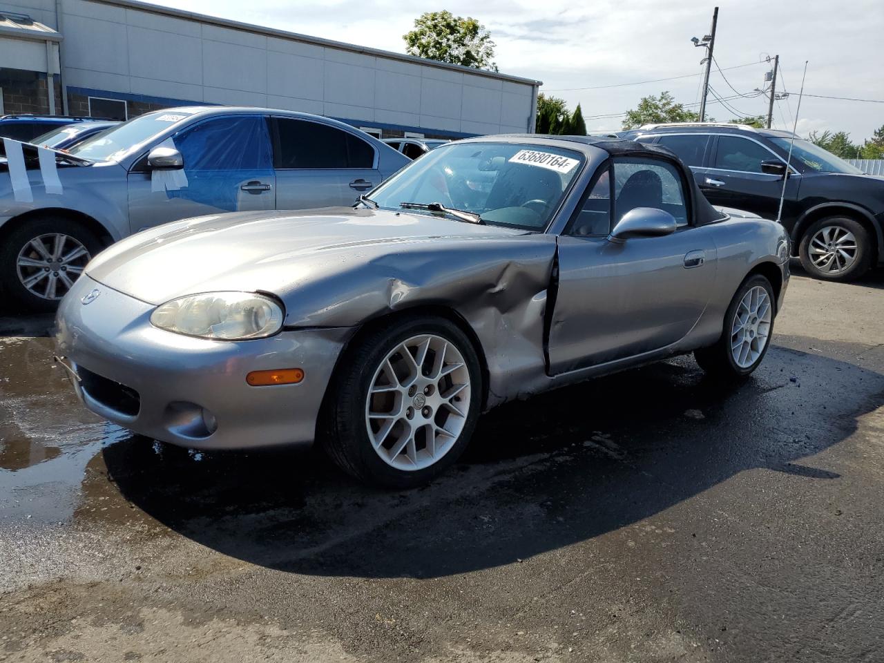 MAZDA MX-5 MIATA 2002