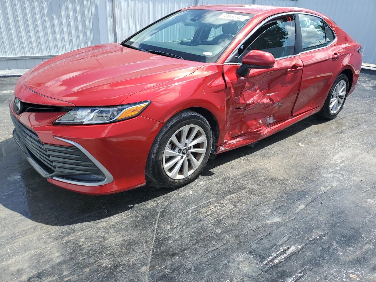 TOYOTA CAMRY 2023