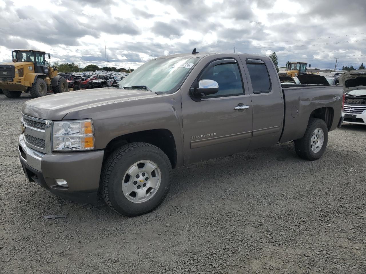 CHEVROLET SILVERADO 2011