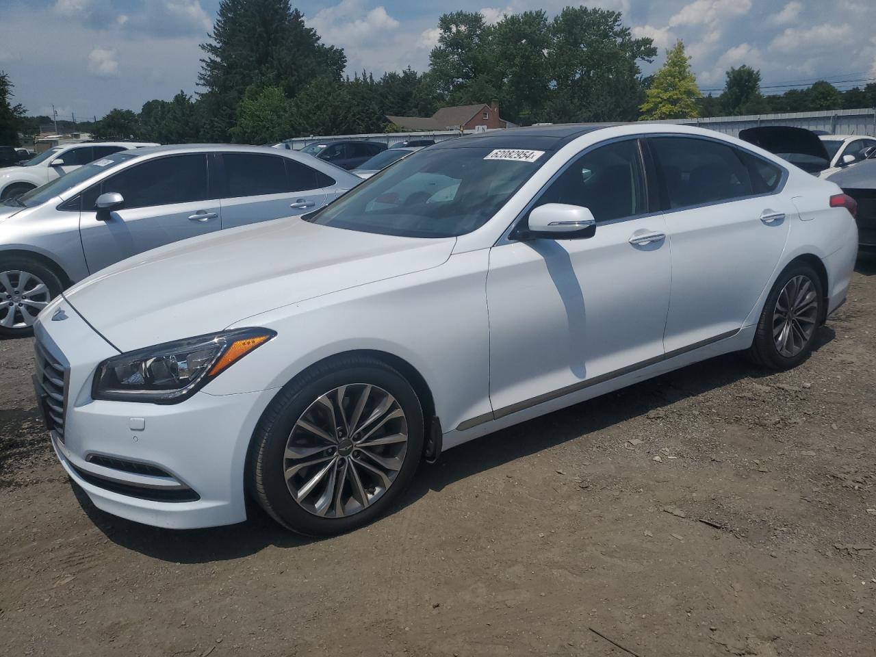 HYUNDAI GENESIS 3. 2015