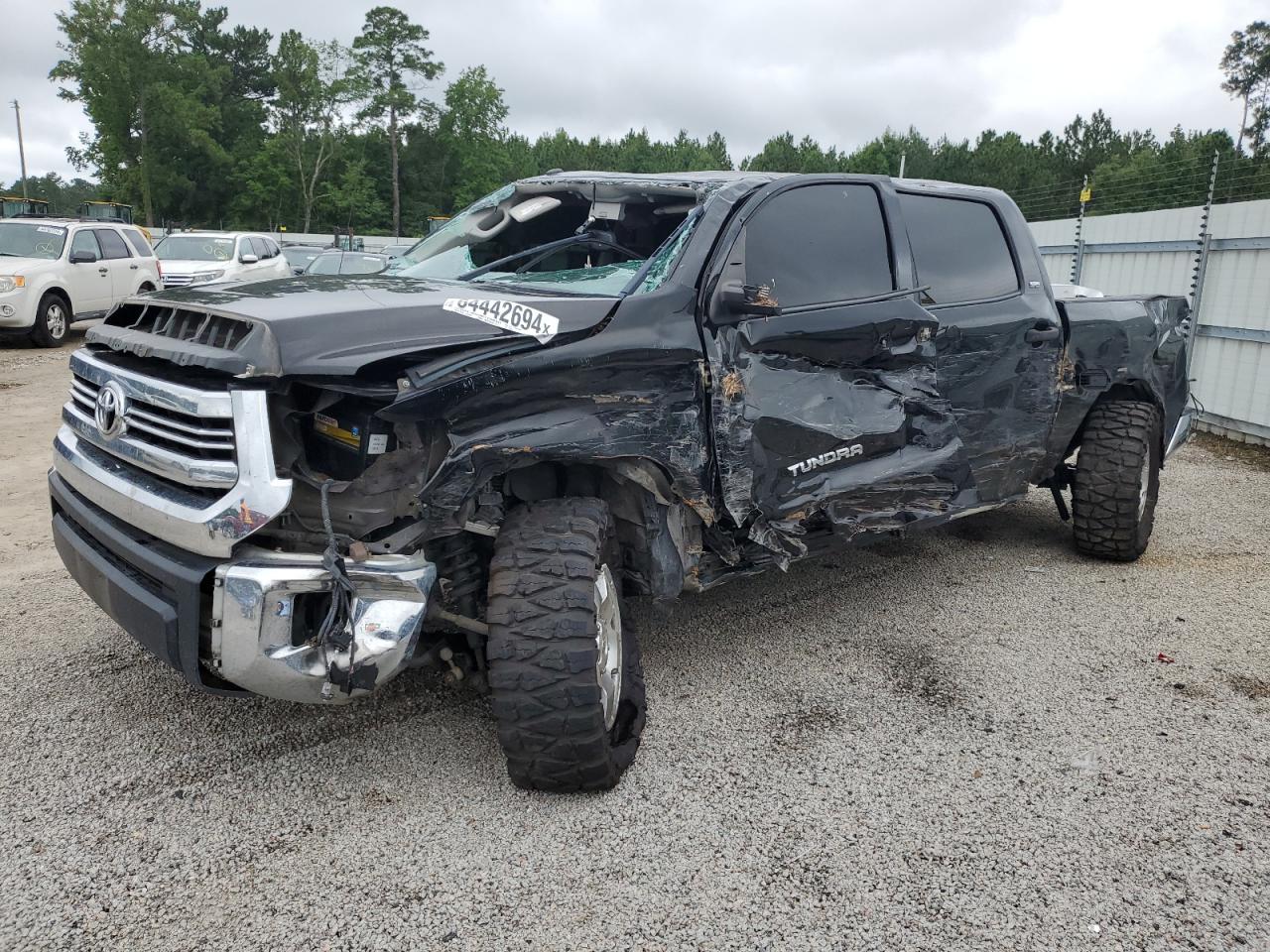 TOYOTA TUNDRA CRE 2016