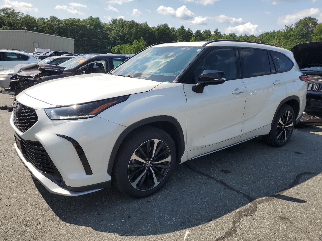 TOYOTA HIGHLANDER 2021