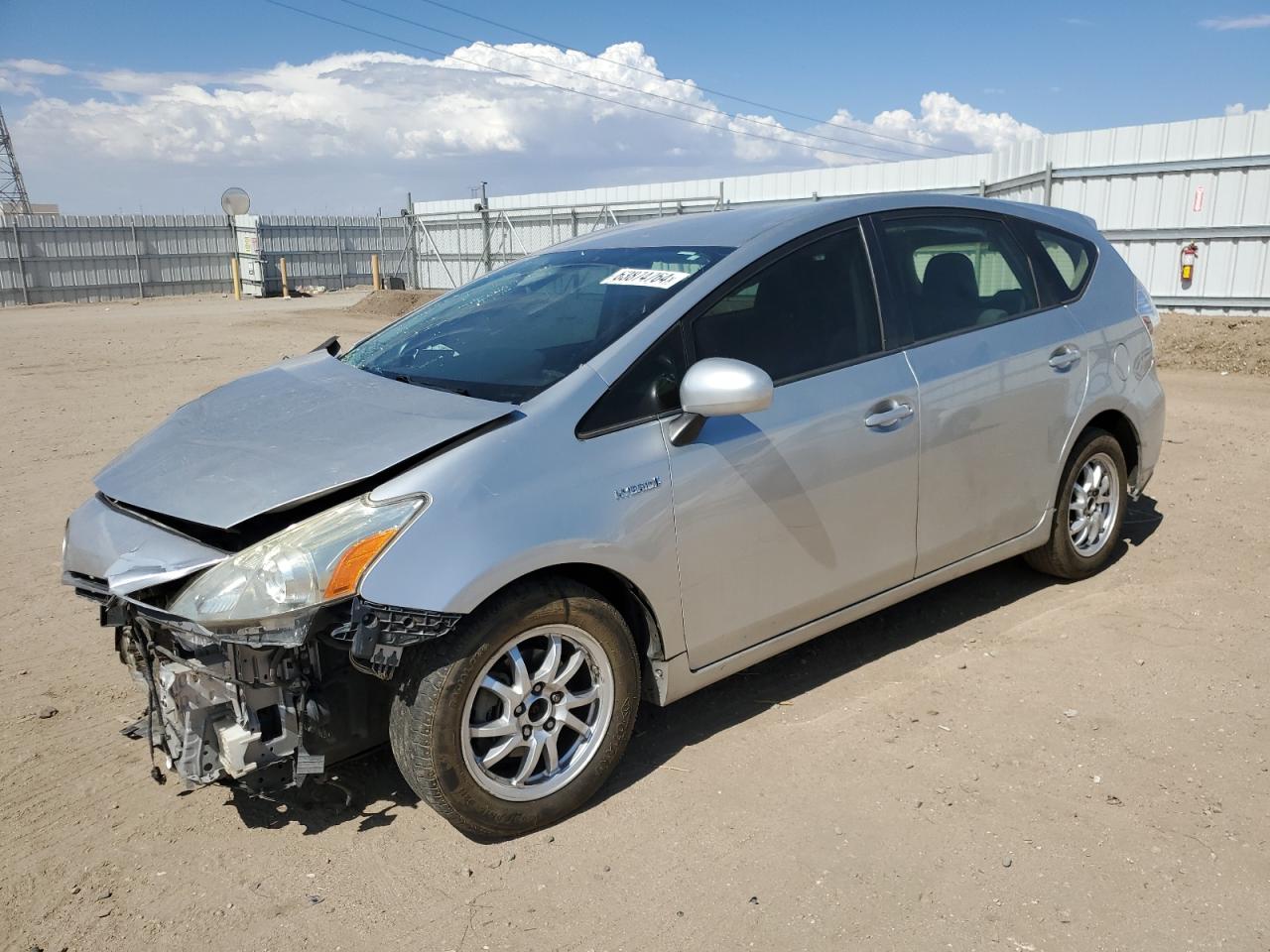TOYOTA PRIUS V 2013