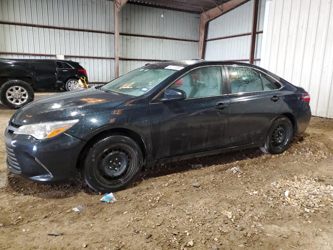 TOYOTA CAMRY LE 2017