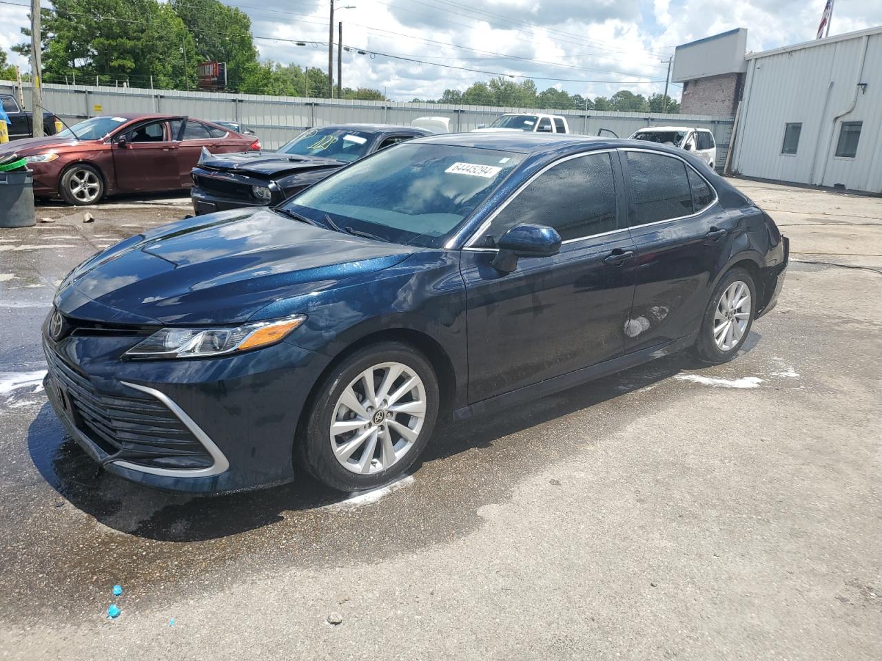 TOYOTA CAMRY LE 2021