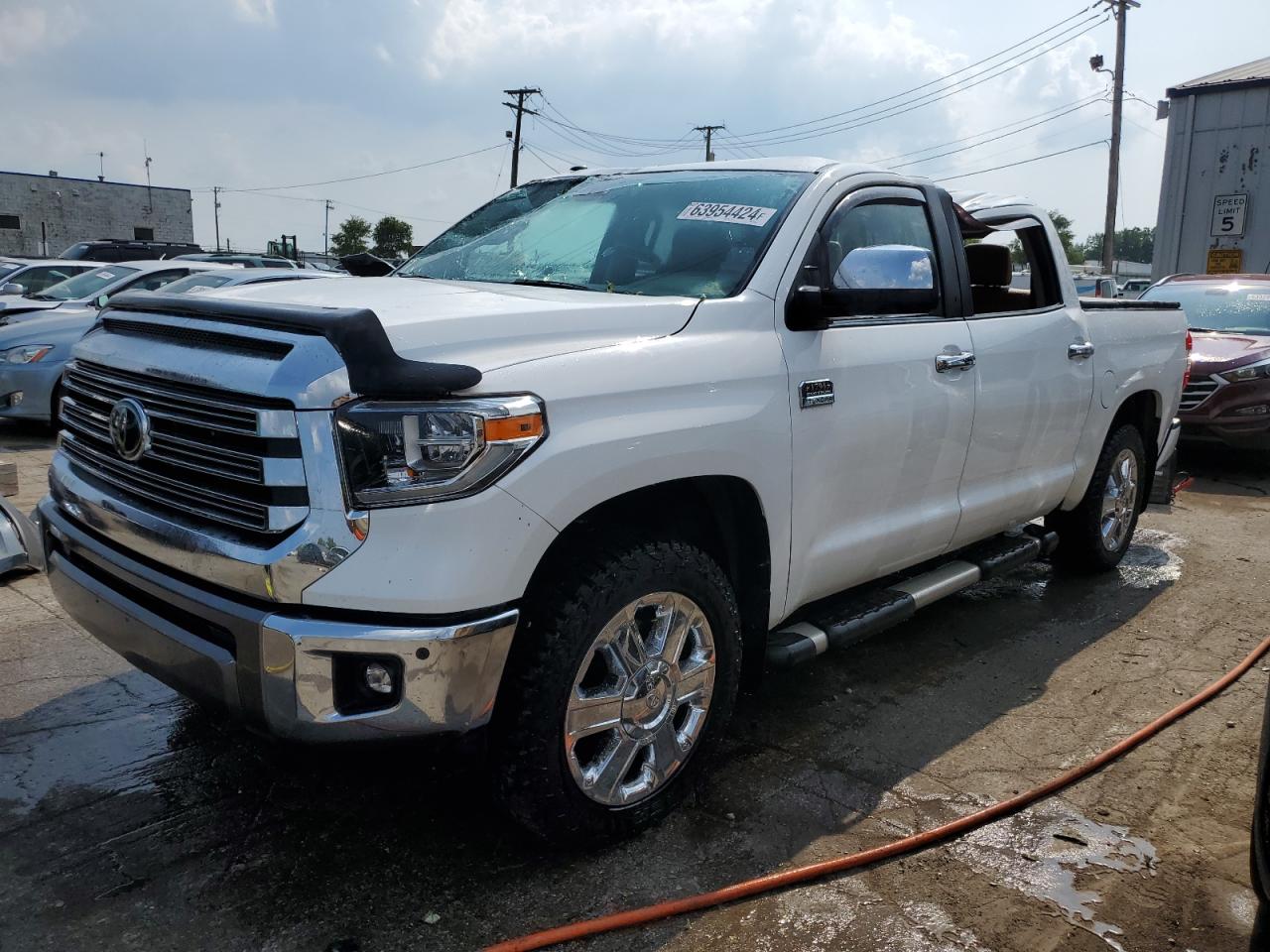 TOYOTA TUNDRA CRE 2018